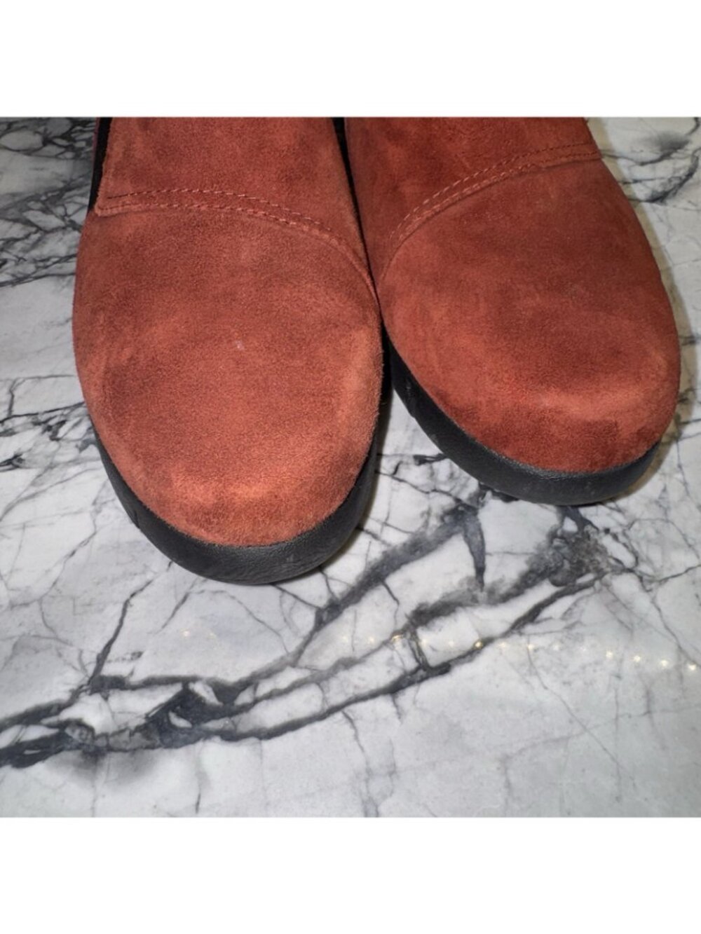 Clarks Artisan Suede Slip On Shoes Daelyn Monarch Rust Womens Size 11 - Picture 5 of 6